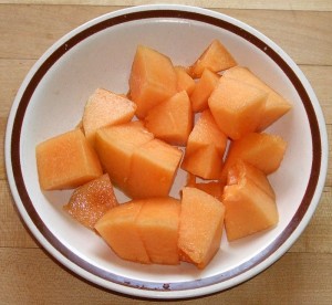 Bowl of cubed cantaloupe